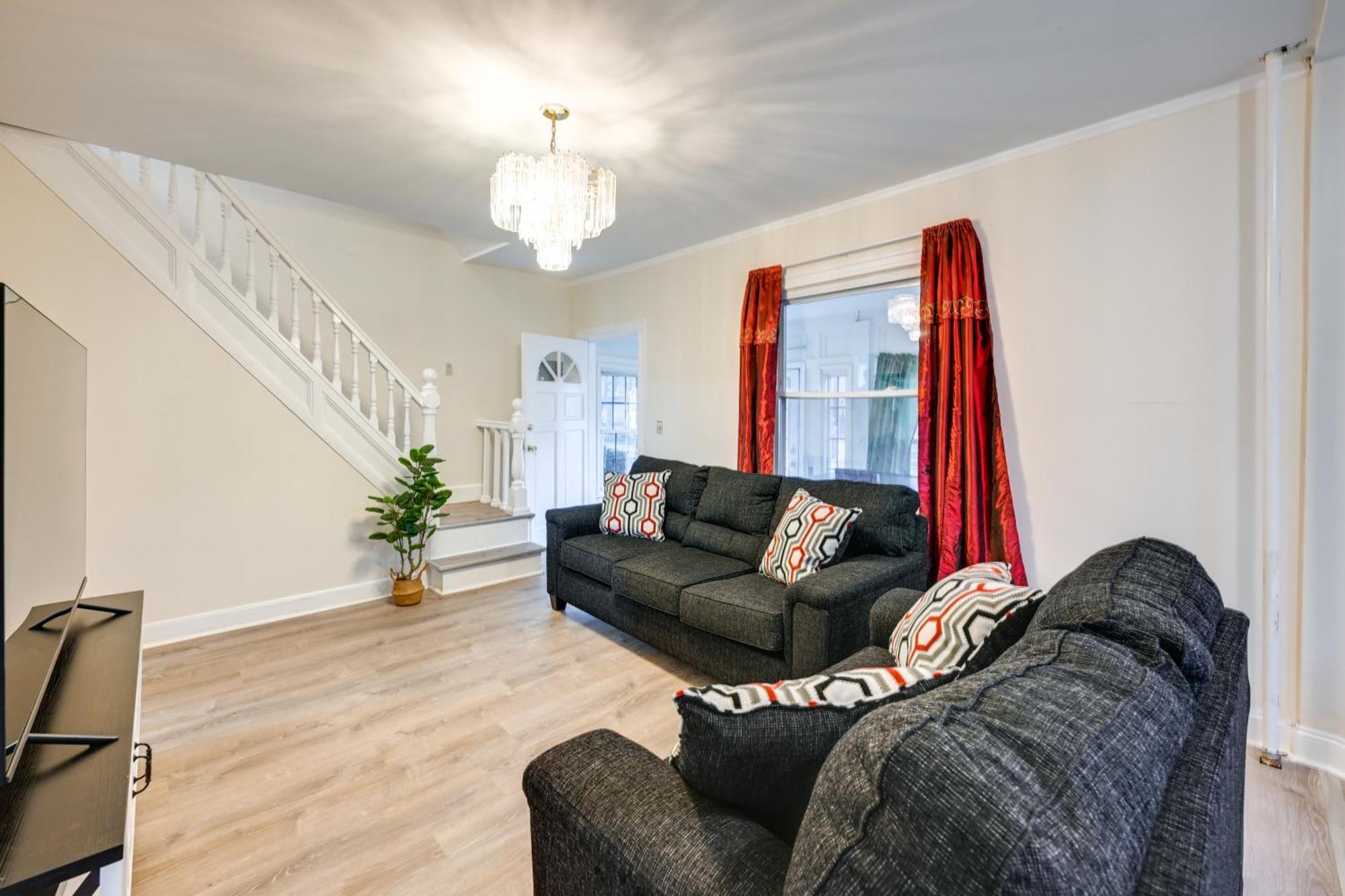 Charming Long Island Home With Fenced Yard! フリーポート エクステリア 写真